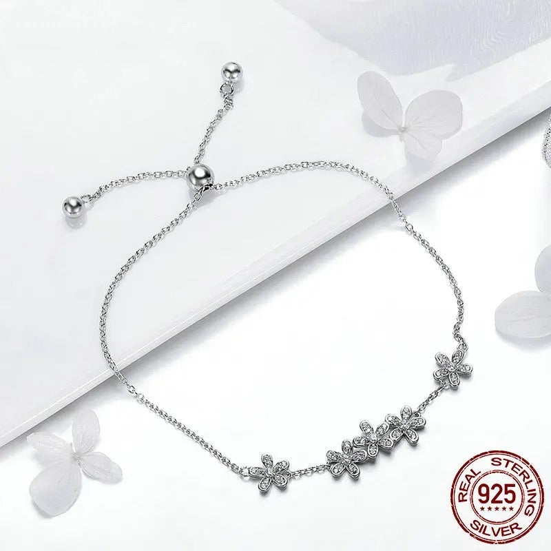 SHE JOY Luminous Daisy Flower Bracelets