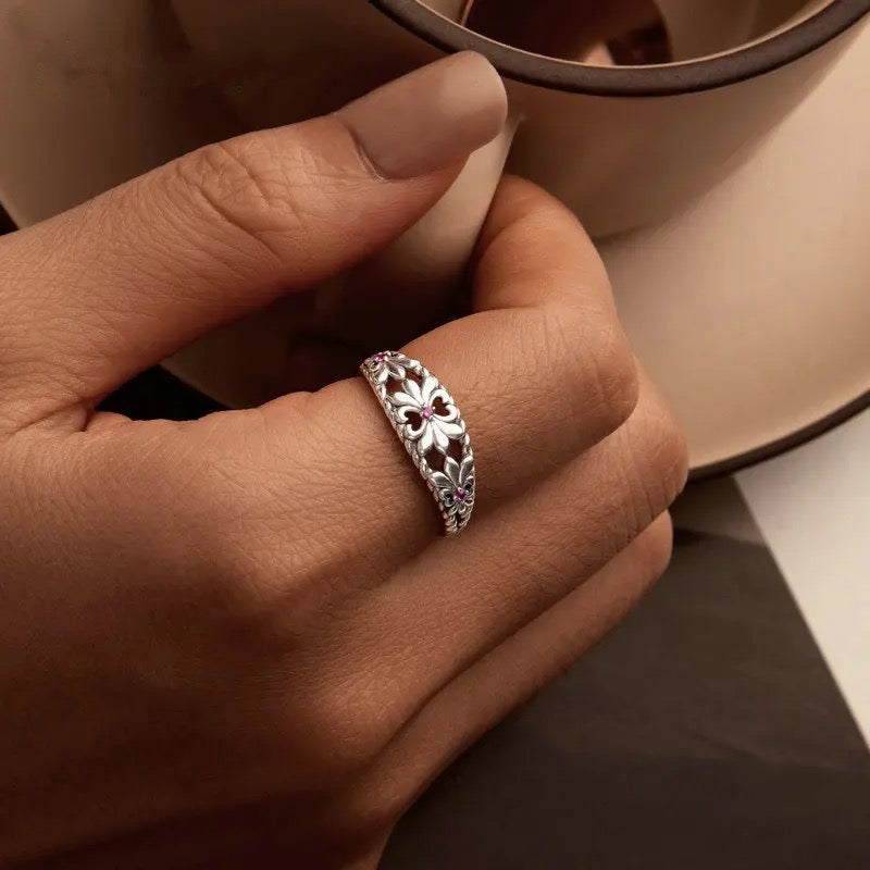 SHE JOY Retro Iris Ring & Earrings