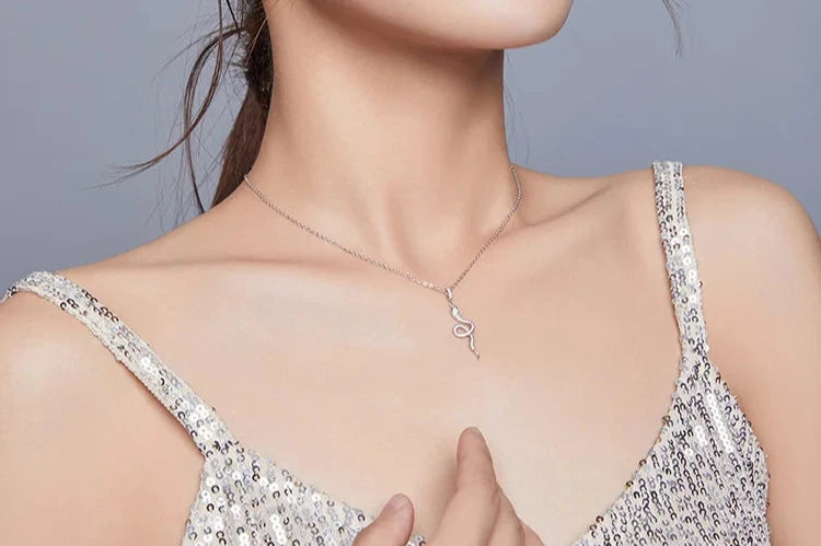 SHE JOY Snake Necklace
