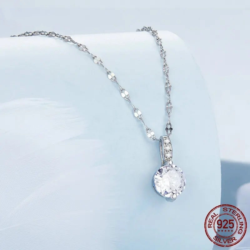 SHE JOY  Zircon Necklace